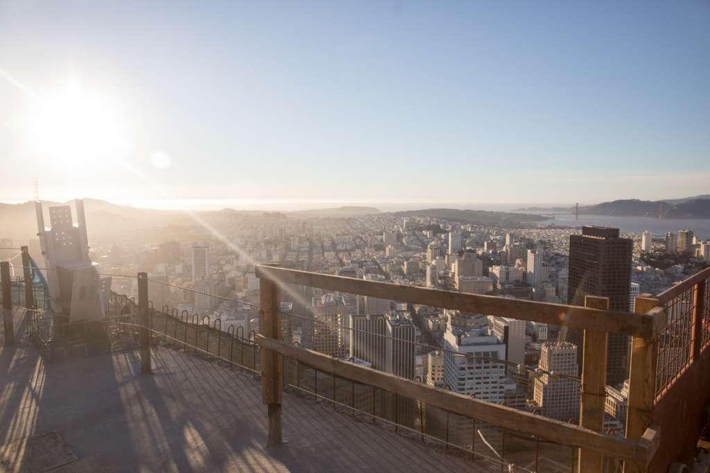 salesforce's tweet image. 🏗 View from the top of San Francisco&apos;s Salesforce Tower (via @SFGate) sforce.co/2jajRuO