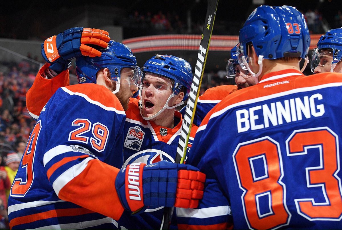 HockeyGods's tweet photo. i just want someone to look at me the way connor mcdavid looks at leon draisaitl 😍 https://t.co/tyi39vMdGX