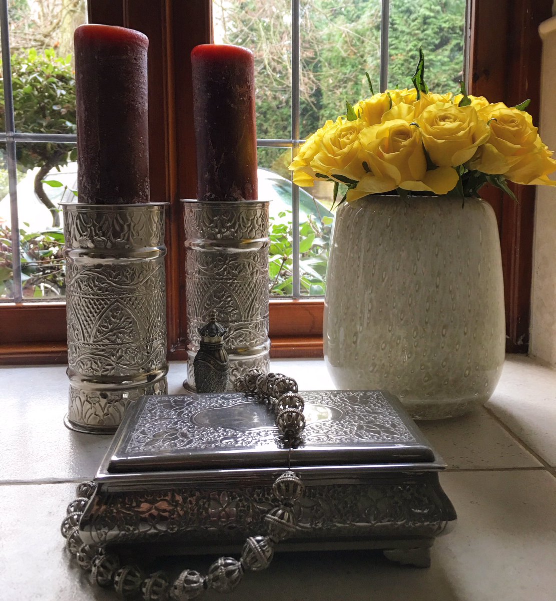hudafarran's tweet photo. Loving the #Arabian #home #Accessories #candleholders #silverboxes #scented #candles #eleganceinteriors https://t.co/4dGDcPJgok