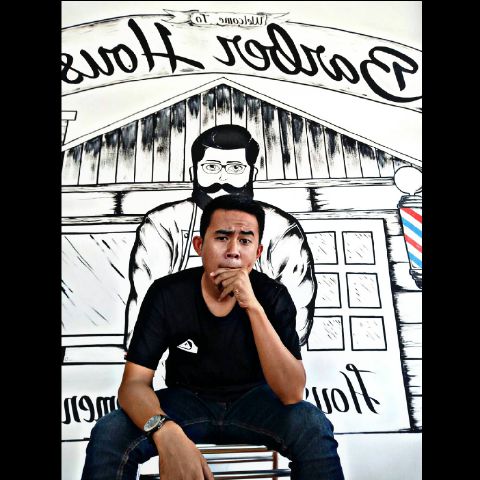 Mungkin hanya mulut ku yang tersenyum :)