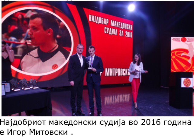 pacoska79's tweet photo. Конечно во вистински раце @imitrovski #referee_iki https://t.co/0nTcxTWLnY
