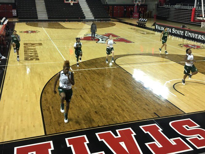 DeltaStateWBB's tweet photo. The calm before the ⛈...Getting ready to battle the Blazers tomorrow at The 'Plex!! #DSUHoops #Unmatched https://t.co/QkwgtBCTu2