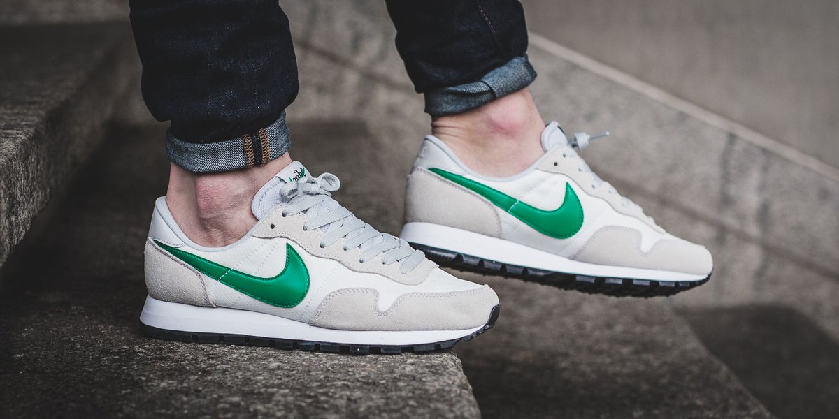 nike pegasus 83 white