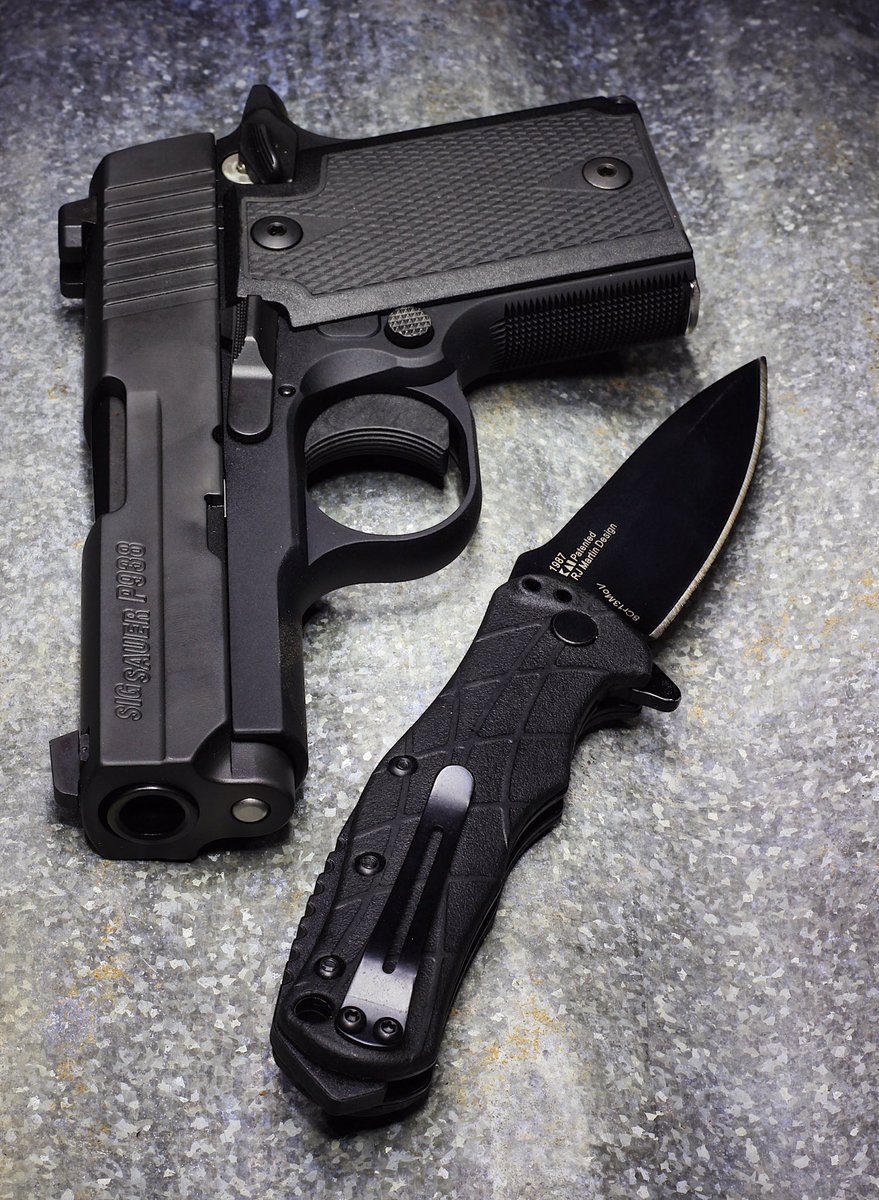 LoneStarLoaded's tweet photo. Back in Black 
#gunsdaily #kershaw #sigsauerp938 #9mm #concealedcarrynation #edc #carrycomrfortable #carryalways #6+1 #everydaycarry https://t.co/AaWmIxbI0S
