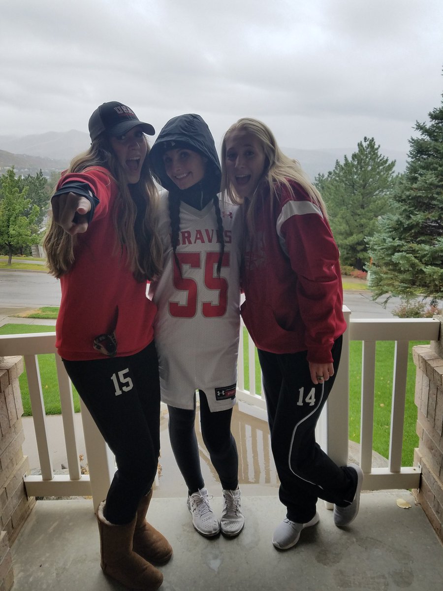 SydAsay's tweet photo. Cheers to the girl that needs more fingers to put all her state rings on. HAPPY BIRTHDAY BFF!!😊 Love ya Hannah https://t.co/xKJ2rSC9W6