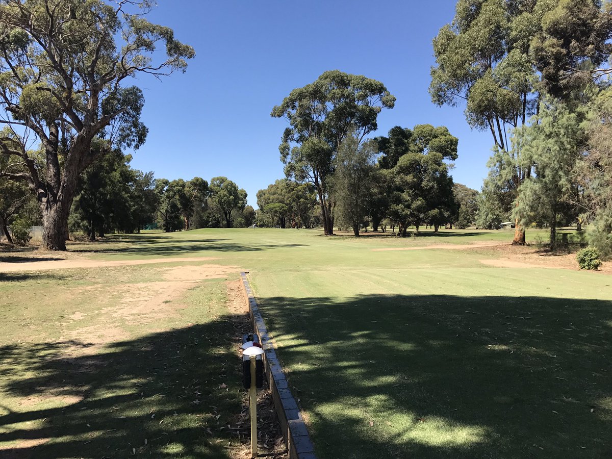 GolfAustVIC's tweet photo. Save the date - June is the month for the 2017 Men's &amp; Women's Victorian Par 3 Championship at the beautiful Kyabram Parkland Golf Club. https://t.co/rFPnZt4Jmi
