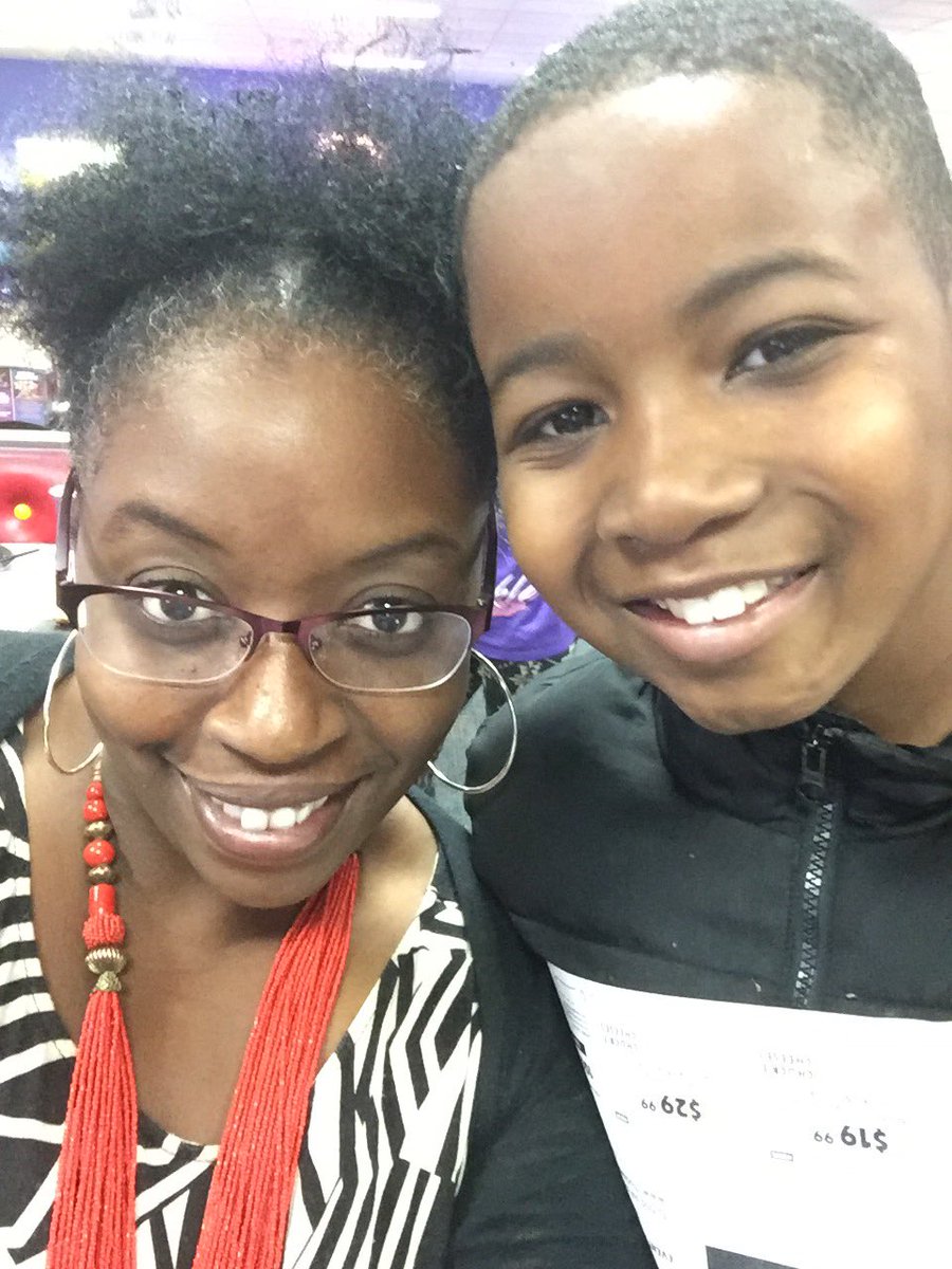 Plummer_ESDC's tweet photo. Principal Fuller and Kali are having a blast at Chuck E. Cheese! https://t.co/My6LnQLv1A