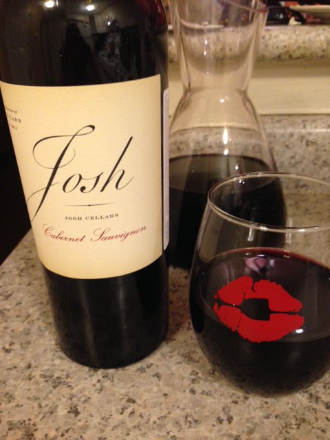 KitchenSprout's tweet photo. #Paleo #WineWednesday  #HomeChef #DinnerToronto #GoodEats #RoastedBeet #SauteedMushroom #ArugulaSalad #GrilledChicken #GoodTimes #DrinkWine https://t.co/TA8eSBh1LL