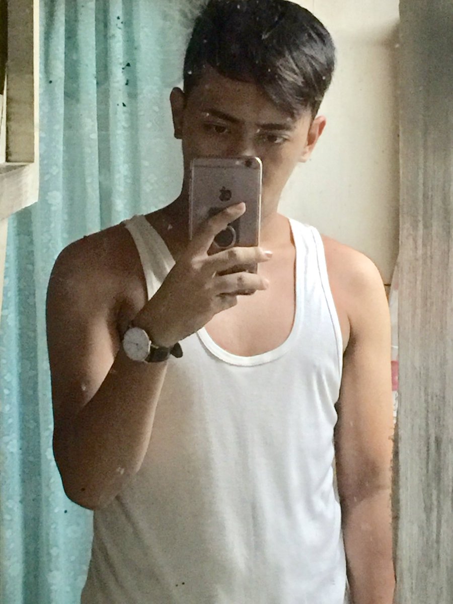 RENderred's tweet photo. Getting there! HAHAHAH #RoadToFitness #OplanBalikAlindog #ProjectSixPack 👌🏻👊🏼🤣🤘🏼💪 https://t.co/aVCZzdvLh1