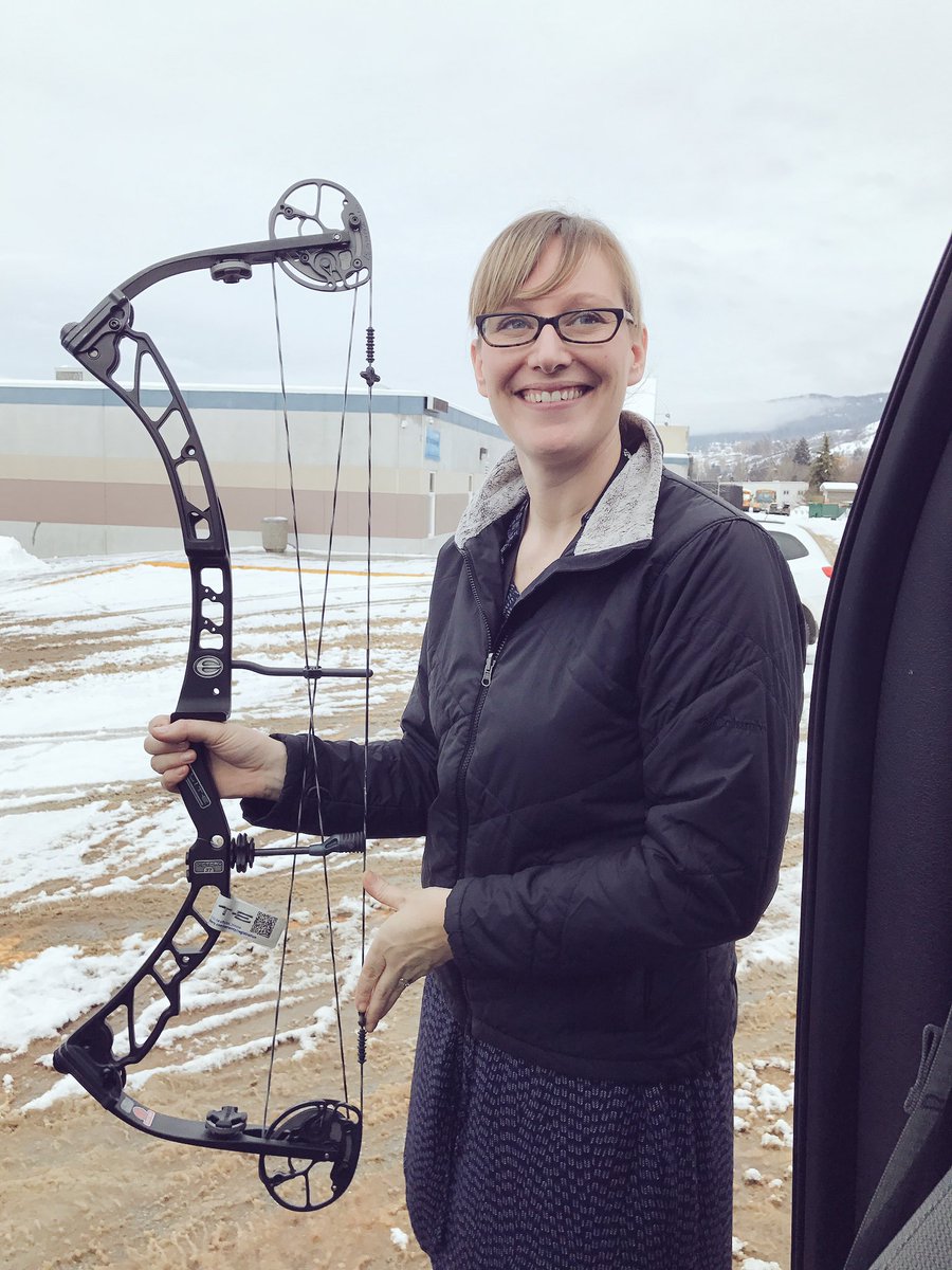 kaiterest's tweet photo. Hubby surprised me with this today! 😃Talk about motivation to get my shoulder healed up. #elitebows #hubbywin https://t.co/bLbB3boXkq