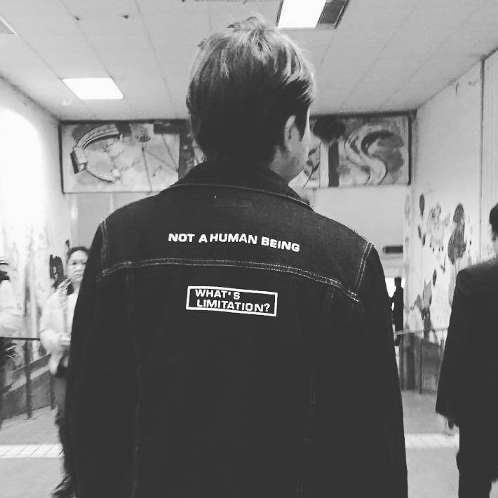 tshirtsbeijing's tweet photo. Honorary #tshirtsofhongkong submission by @benjaminawful #importantquestion #doubledenim https://t.co/JONK069Uy9 https://t.co/LIw1FhwO1p