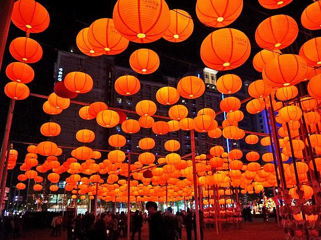 台湾旅行情報ガイド 台北ナビ 17年 台湾ランタンフェスティバルを訪れる 魅惑の雲林日帰り見物ツアー 新幹線往復チケット付き 新幹線に乗ってひとっ飛び 魅力あふれる雲林の魅力ある町並みに 夜はランタンフェスティバルまで 1日楽しみましょう 台湾旅行情報ガイド 台北ナビ 17年 台湾ランタンフェスティバルを訪れる 魅惑の雲林日帰り見物ツアー 新幹線往復チケット付き 新幹線に乗ってひとっ飛び 魅力あふれる雲林の魅力ある町並みに 夜はランタンフェスティバルまで 1日楽しみましょう