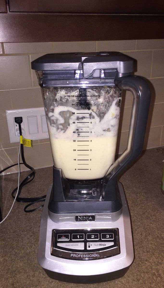 KeithYoungFit's tweet photo. Greatness in a ninja! #smoothie #fruitsmoothie #healthy #nutrition #healthylifestyle #banana #pineapple #coconut #ninja https://t.co/bcU33Hh8U9