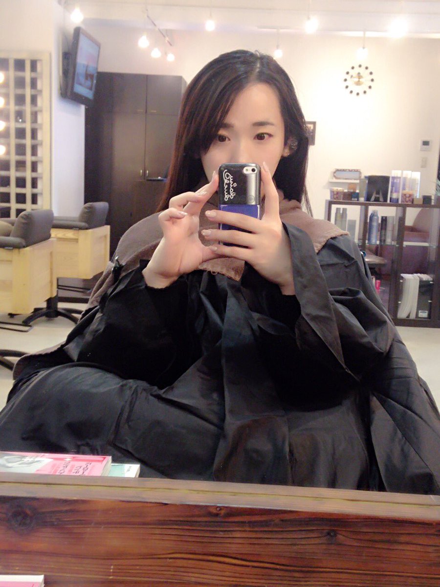 広畑 りか 6 9 13 タイラーf 新宿シアターブラッツ出演 この髪色とも暫しのお別れ 金髪似合うかしら ちょっとした不安ww 初ブリーチ ブリーチ 金髪 美容院 舞台 女優 Actress Gid Mtf