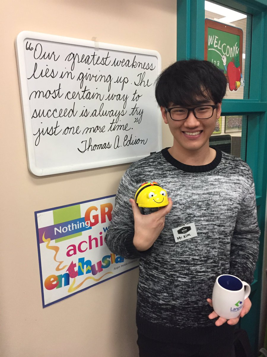 Mrs_A_Pimentel's tweet photo. #walnutcode brought inspiration to @AlexHope35 today!Thanks @LeftOfTheDot for allowing @sajuab to share his love for coding!@LangleySchools https://t.co/EiI8i7WAZ5