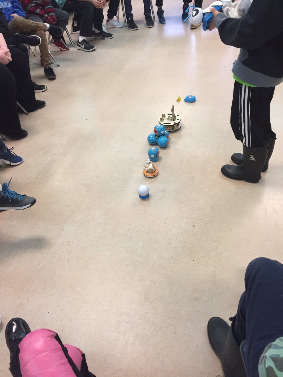Mrs_A_Pimentel's tweet photo. #walnutcode brought inspiration to @AlexHope35 today!Thanks @LeftOfTheDot for allowing @sajuab to share his love for coding!@LangleySchools https://t.co/EiI8i7WAZ5