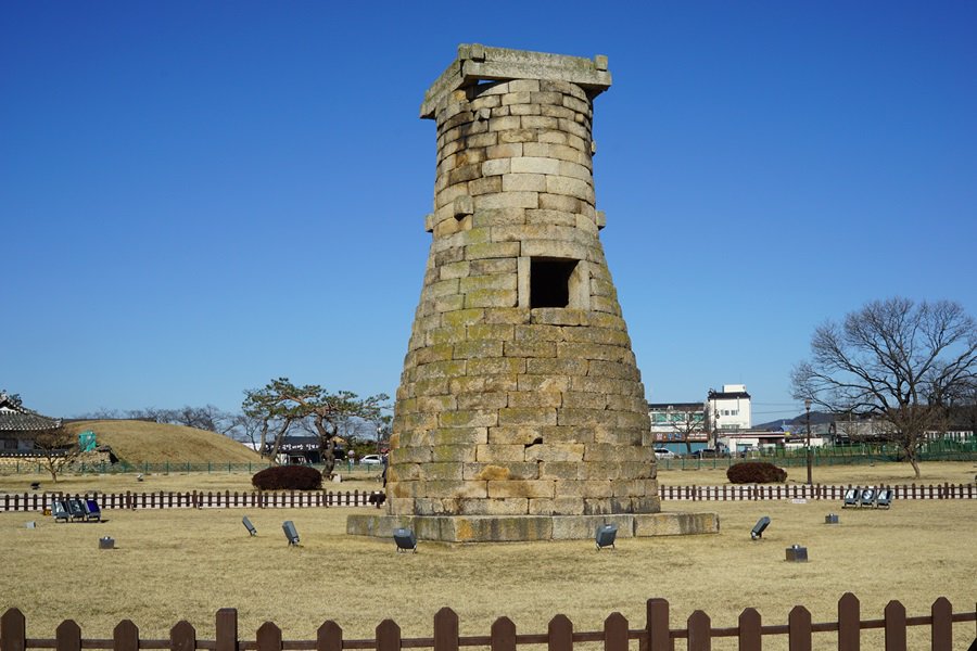 경주 첨성대 날씨가 좋으니 사진도 잘 찍히네~ a5100 촬영~