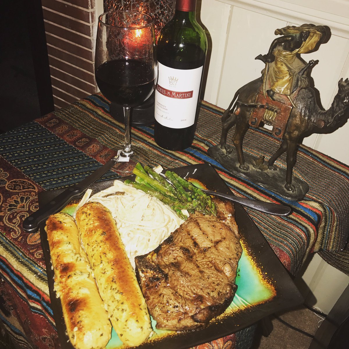 perrsiiaa's tweet photo. Ima be a dope ass mom one day π #FindMeInTheKitchen https://t.co/J37VQs3f6h