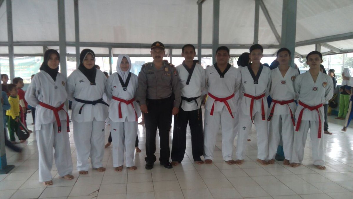 POLRES LEBAK tweet media