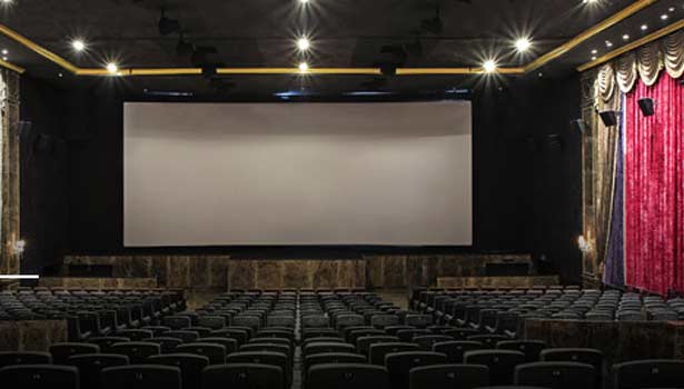 tamilcinewoods's tweet image. ஜல்லிக்கட்டுக்கு ஆதரவாக வரும் 20-ம் தேதி திரைப்படக்காட்சிகள் ரத்து goo.gl/qpZbzi
#MovieShows #Jallikattu #JusticeforJallikattu