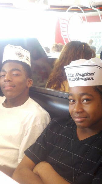 Kyleoglesby__'s tweet photo. Damn bro happy 2️⃣1️⃣st bro I miss you. Swear it still don't seem real👼🏾 #ballysworld 🌎 https://t.co/fBFlBYIRoD