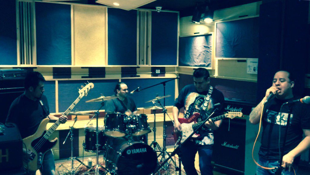 waritarock tweet picture