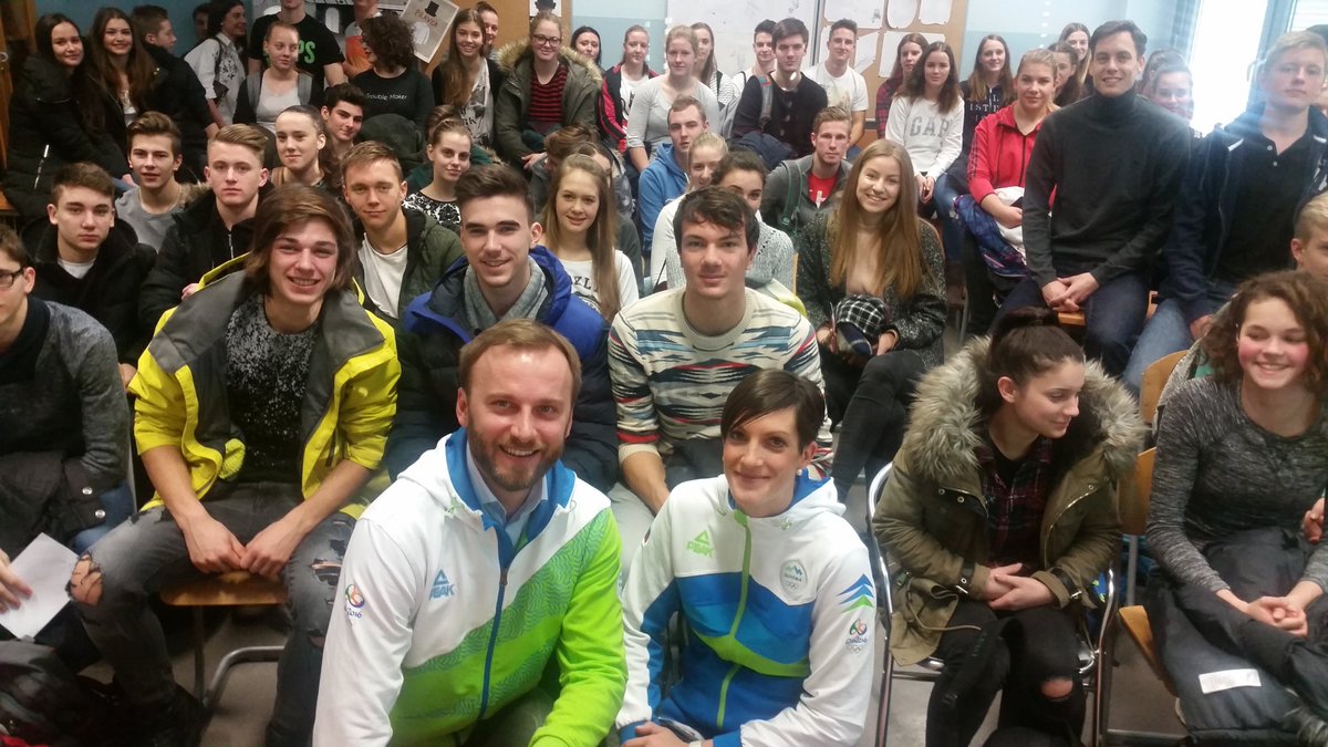Team Slovenia (@teamslovenia) on Twitter photo Na 2.gimnaziji Maribor so varuh ŠP Rožle Prezelj, @MihaUrek & <a href="/Robida_Malina/">Dr. Petra Robnik Verdnik</a> pripravili predavanje & delavnico na temo izobraževanja mladih Na 2.gimnaziji Maribor so varuh ŠP Rožle Prezelj, @MihaUrek & <a href="/Robida_Malina/">Dr. Petra Robnik Verdnik</a> pripravili predavanje & delavnico na temo izobraževanja mladih