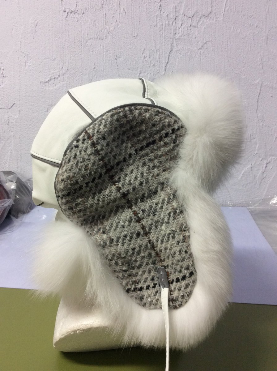 ilverochinotto's tweet photo. Combatti l'inverno e approfitta dei saldi per tutto il mese di gennaio! Prova i cappelli Made in italy sul sito https://t.co/ygwCO4ejwX https://t.co/tjpkIJvNDz