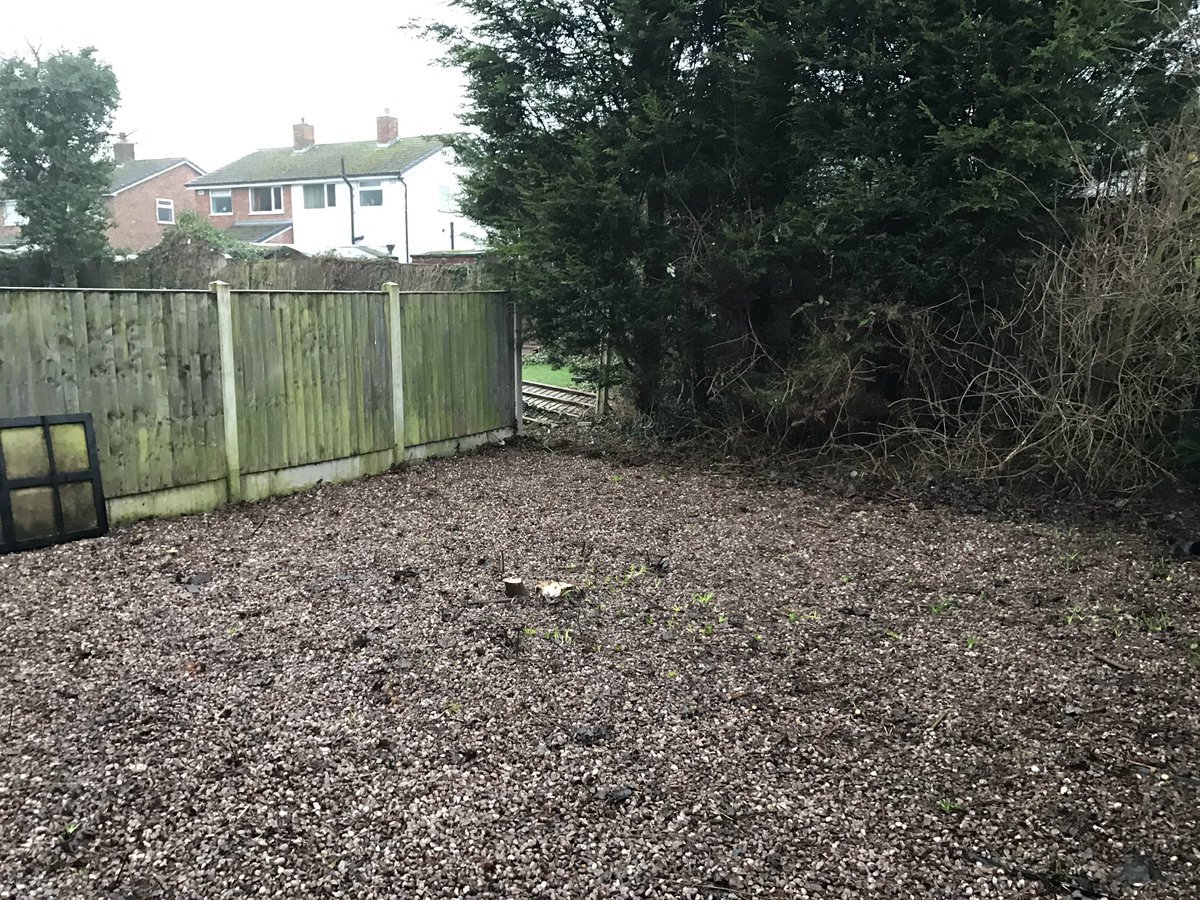 GardeningJandJ's tweet image. First big clearance job for 2017
