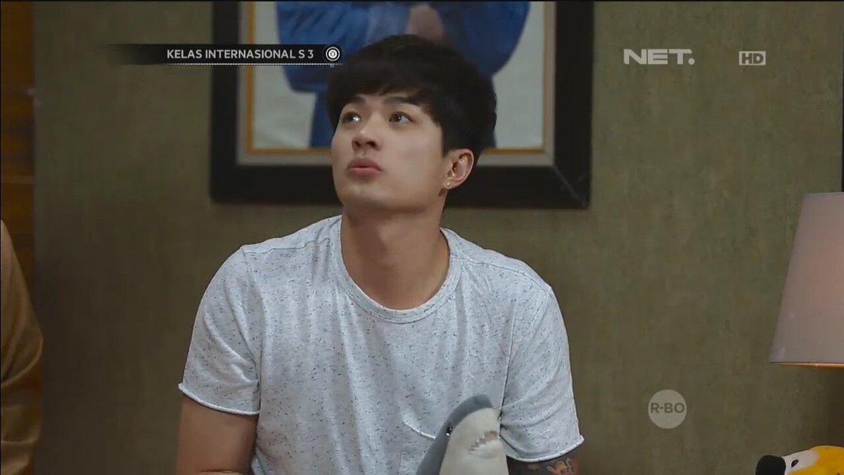 trisnigantara's tweet photo. Duh...knp kakinya Jong yu oppa?? π
π
@Kelas_NET #LeeAtKelasNET https://t.co/0NyeCSRwDo