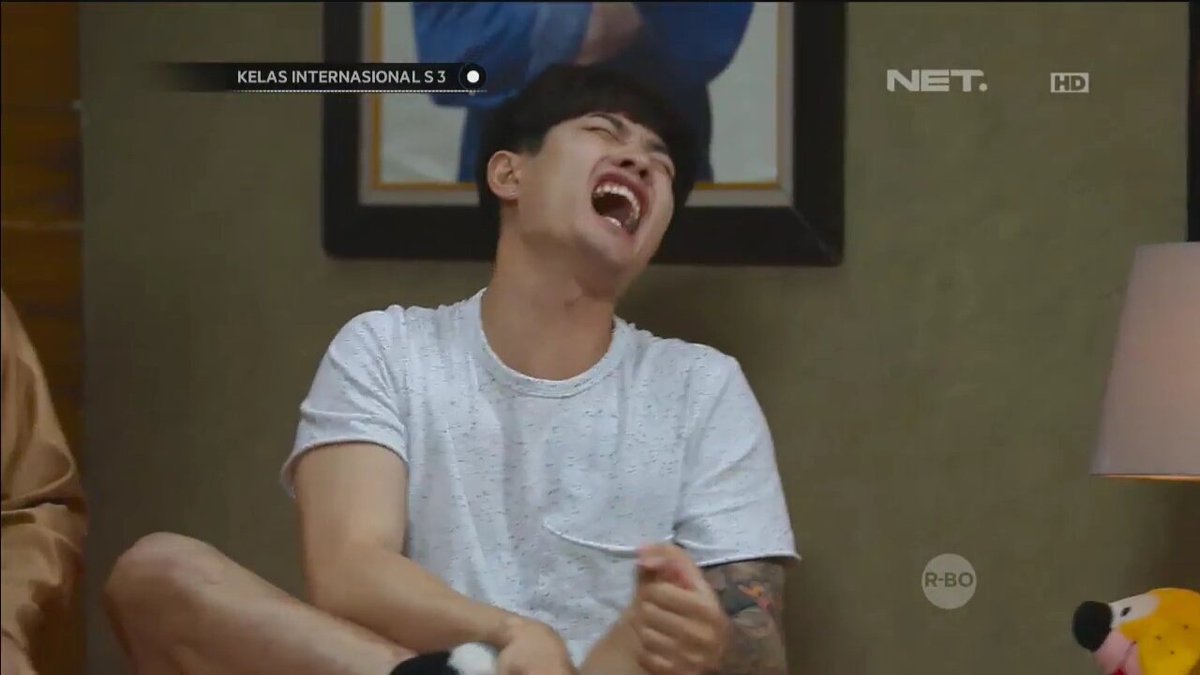 trisnigantara's tweet photo. Duh...knp kakinya Jong yu oppa?? π
π
@Kelas_NET #LeeAtKelasNET https://t.co/0NyeCSRwDo