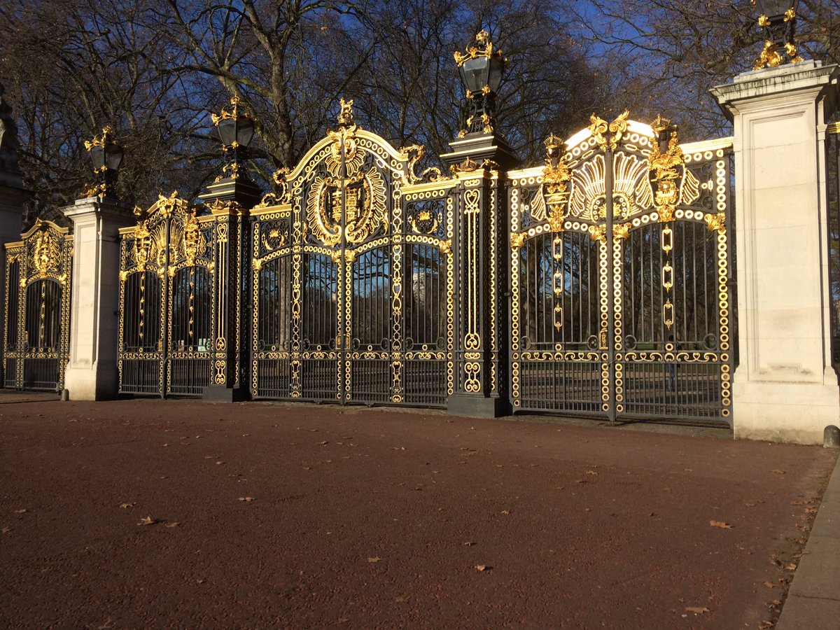 CXPocketRocket's tweet image. New client in London today. Just through these.. 😂