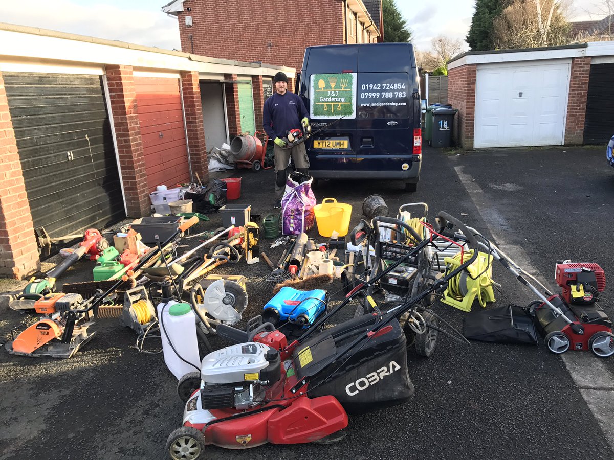 GardeningJandJ's tweet image. Organising all the the equipment ready to start a fun year of gardening and landscaping #jandjgardening #www.jandjgardening.com
