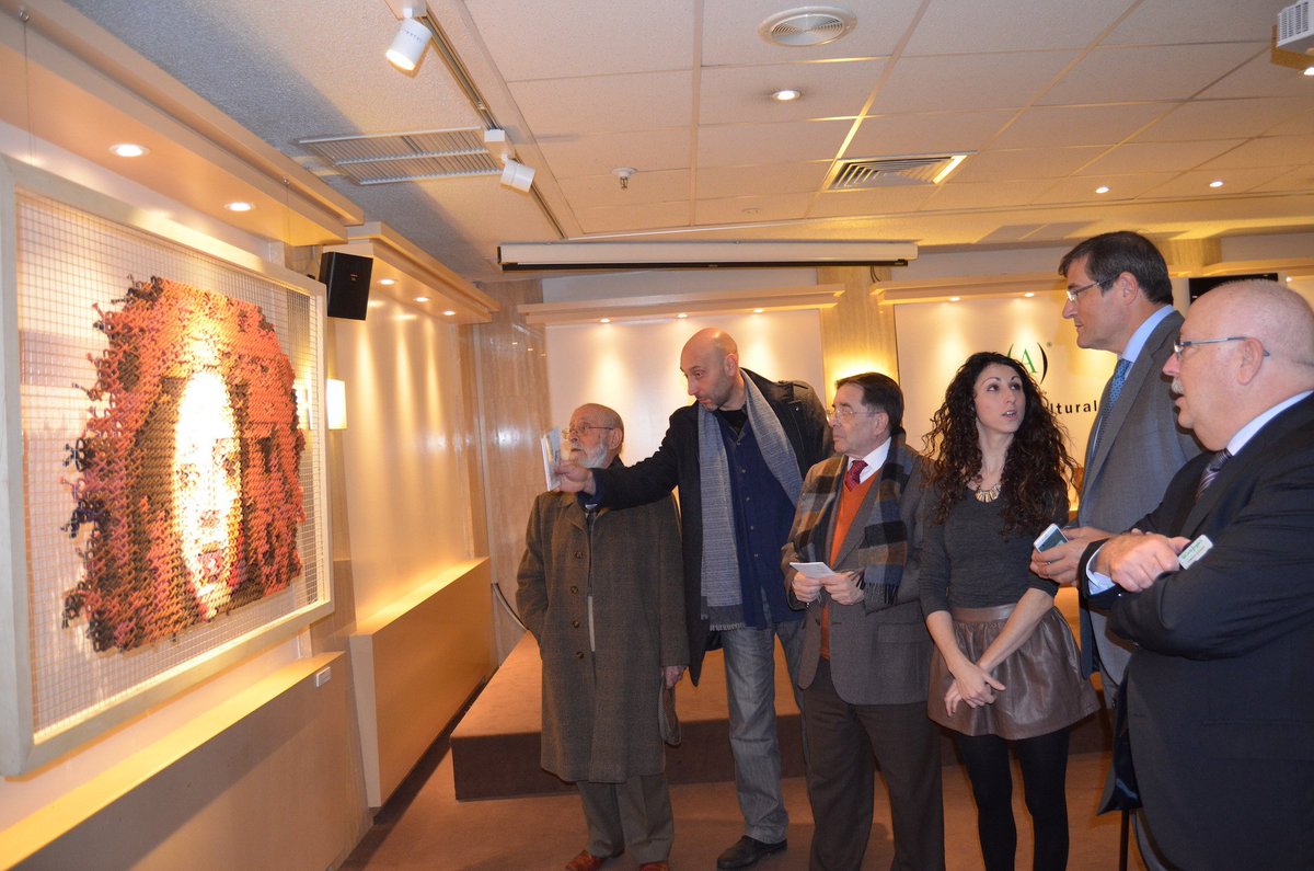 CDAVCblog's tweet photo. Finalizó el día 15 la expo "Encreuat" de #RaquelRodrigo gracias a todos por vuestras visitas, os dejamos algunas imágenes de la muestra #EAC https://t.co/oFqOsrkn3F