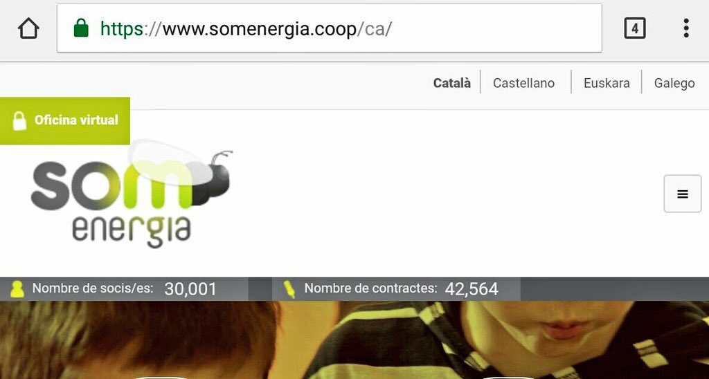 enricmorera's tweet photo. La pujada del preu de la llum no vull que siga per pagar sous i remuneracions indegudes. Per això a casa som de @SomEnergia Coop Renovables https://t.co/AvN5ugeDs1