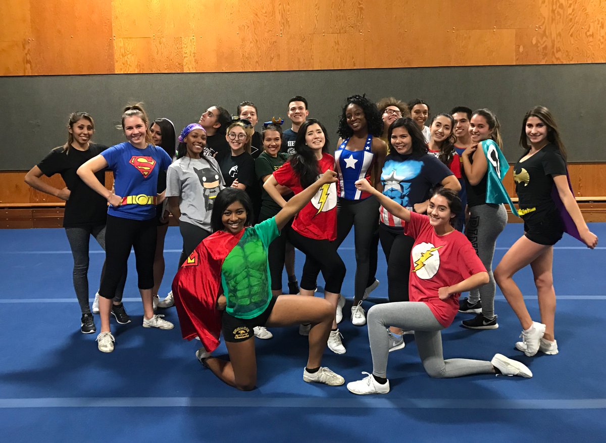 CPPcheer's tweet image. We had a SUPER fun time at practice tonight! #superherothemed #cppcheer 💚💛🐴