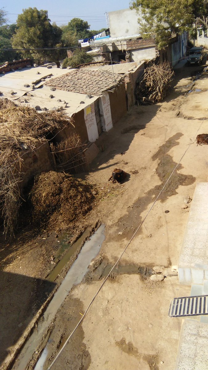 vsvyas1997's tweet photo. Please fix (Road) @ https://t.co/iEiaLCPBL0 @PMOIndia @swachhbharat (via @swachhbharatapp) https://t.co/ho02mD7EhP