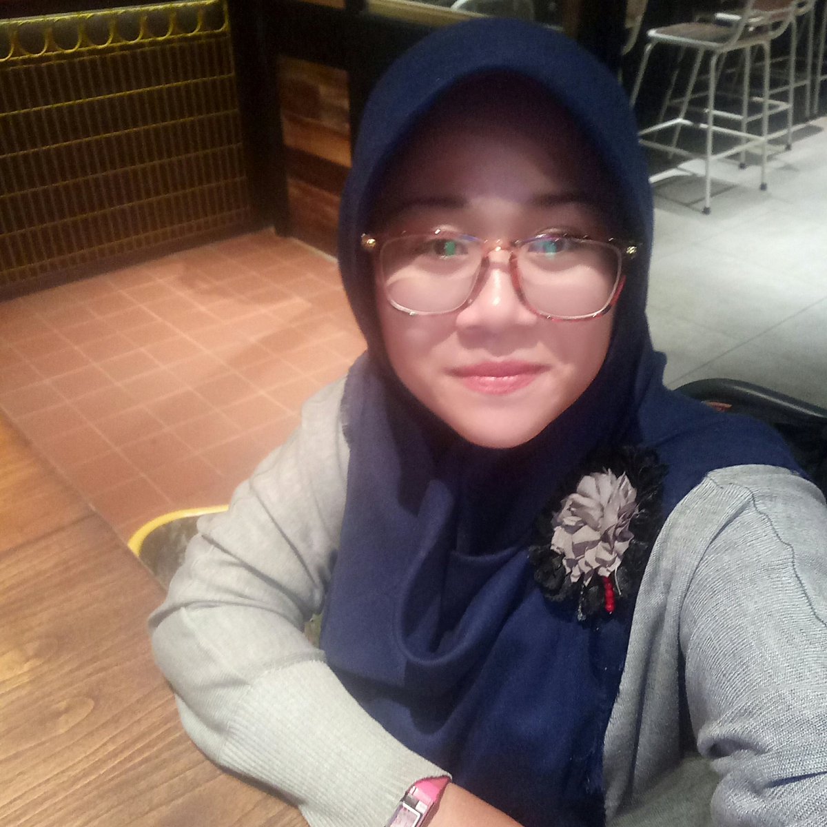 rindradeffina's tweet photo. #FotoProfilBaru https://t.co/RIQuyyhyiN