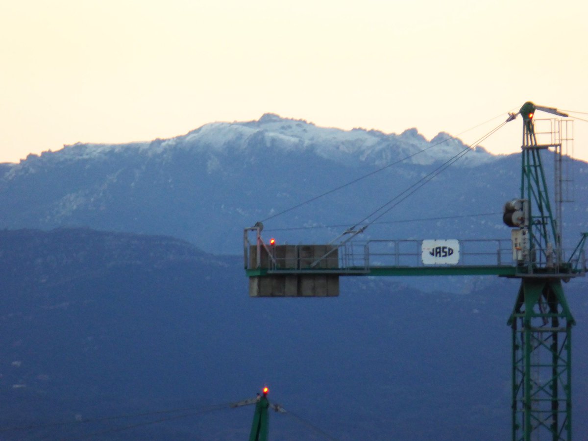 YourGibraltarTV's tweet photo. Snow across the Bay! https://t.co/3eDaiEXYDv