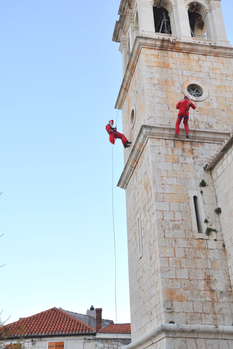 Santa Claus on Sutivan´s church bell tower <3
#sutivan #visitsutivan #island #croatia #centraldalmatia