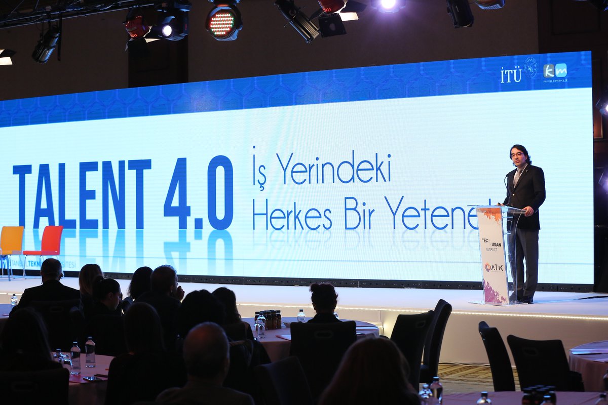 ariteknokent's tweet photo. Doç Dr. @AtaySalim: "Endüstriniz 4.0 ama yeteneğiniz kaç sıfır? Ürününüzü geliştirmeden insanlarınızı geliştirin." @AtikGrubu #TechHuman https://t.co/wSYvHbjVSN