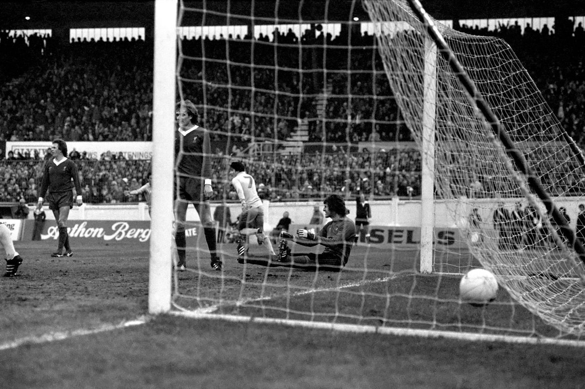 skybluesarchive's tweet photo. On this day 1980 @Coventry_City beat champions Liverpool 1-0 in front of 31,000 at Highfield Rd with a goal from Paul Dyson. https://t.co/eERZYruL9s