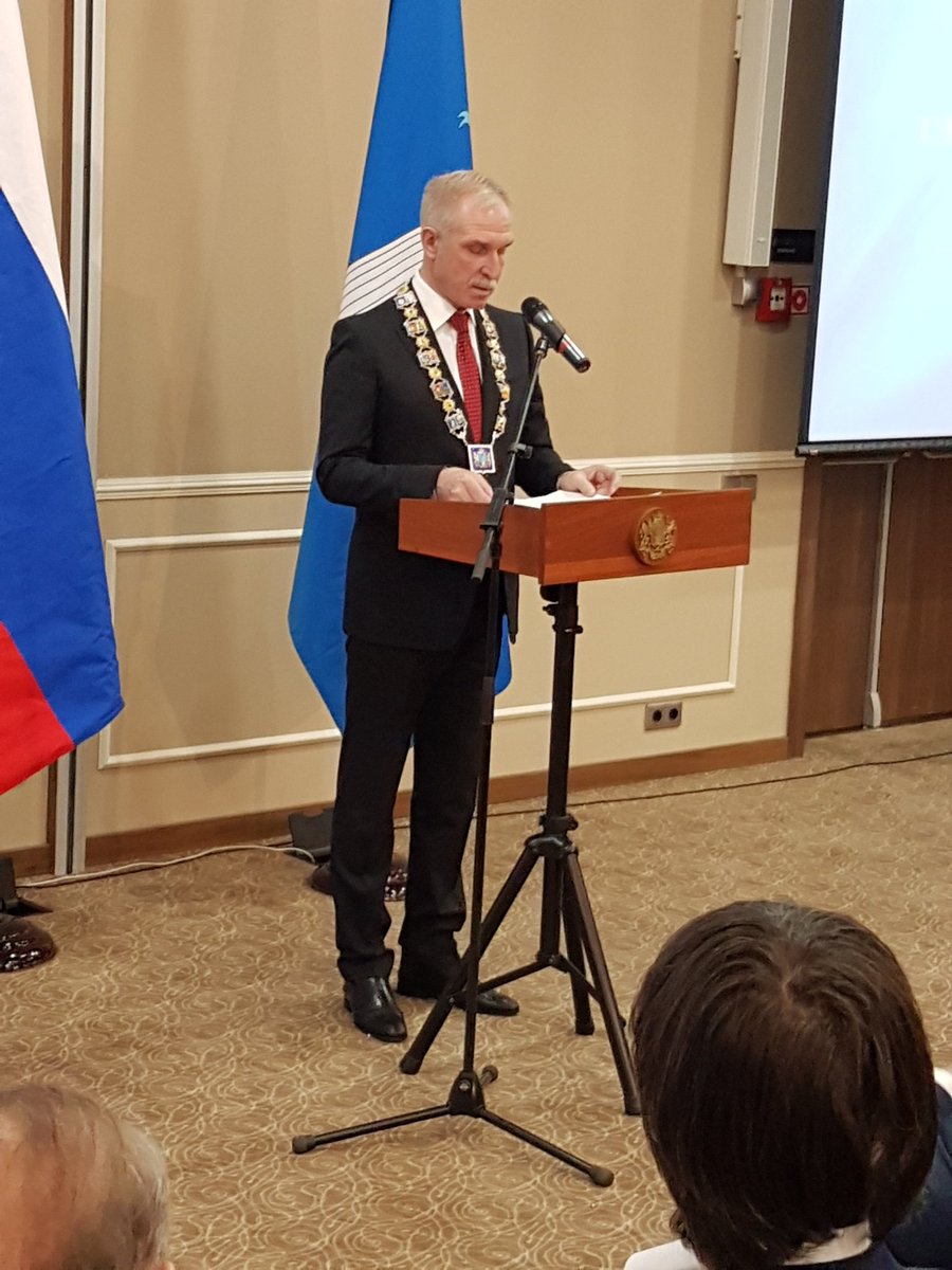 Морозов: Задача 2017 года – продолжить стимулирование инвестиционной деятельности в социальной сфере.
#Инвестпомлание2017