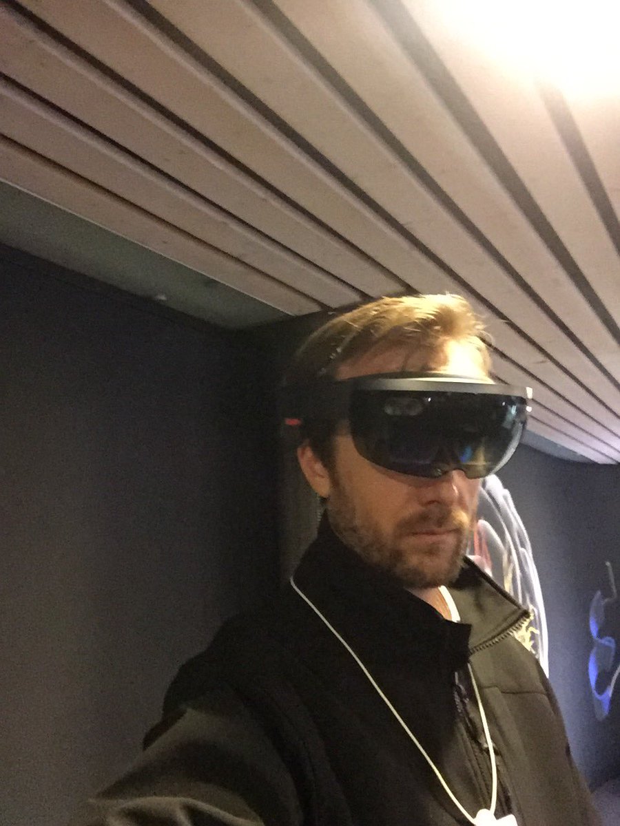 mgow's tweet photo. Tried @HoloLens at #wef17 Easy to imagine it's role in #FutureOfHealthEdu Among other things. https://t.co/0T3U1UHajF