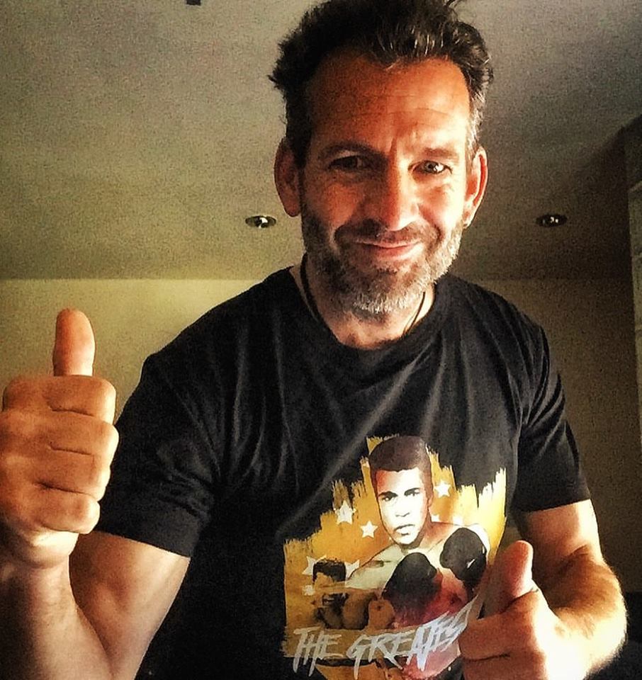ECOOLISM's tweet photo. En #Ecoolism nos encanta vestir la cultura con cultura!
@LStradmann Muchas grácias! Diseño #Alí vencedor, como siempre! #TheGreatestLauren https://t.co/WJjeUFCS7Q