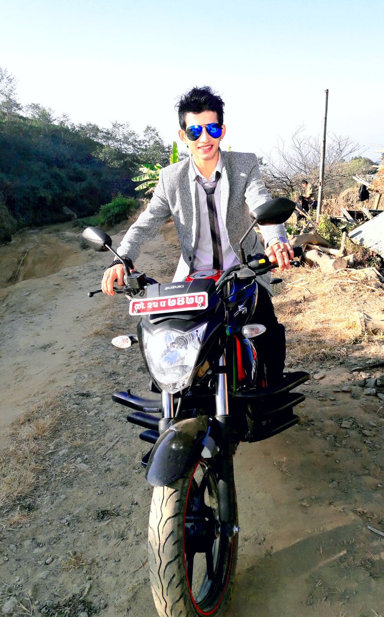 chauhan_pRalaD's tweet photo. movie shooting, #tulsi
clz time😃😃 https://t.co/H8FS93BnSU