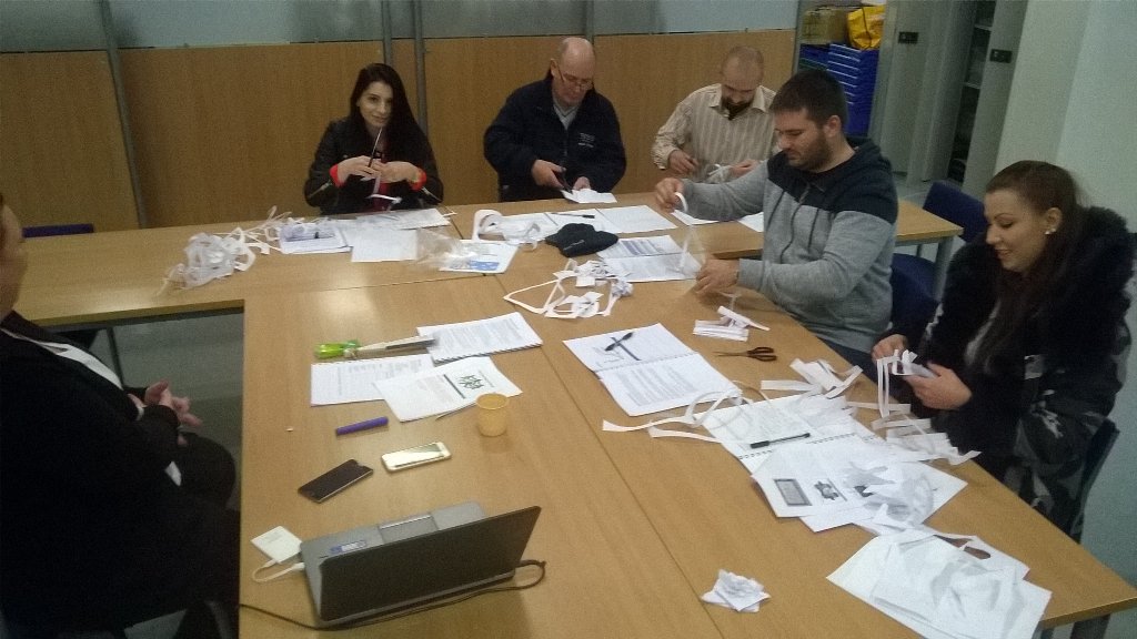 DavGroceryDC's tweet photo. Explorer pioneer courses, great fun great team work and loads of new information thanks Deana @NickNsleep @khayward1 https://t.co/8XrXwNtvCb