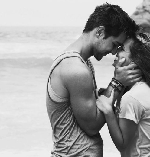 ES POR MUCHOS MOTIVOS ...
audioboom.com/posts/5512101-…
PRECIOSO POEMA DE <a href="/Marwanmusica/">Marwán</a> 
MÚSICA <a href="/Sebascrudeli/">Sebastian Crudeli</a>