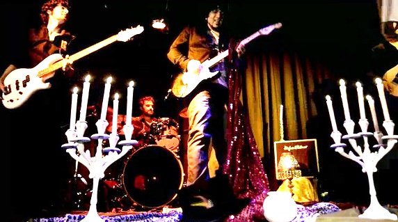 LACENTRALDC's tweet image. @Omc_Radio @OMCRadio tiene especial d @mansiondelrock con #lomejorde2016
con @ValdesBand @MCalabriaValdes escúchalo: mixcloud.com/onda-merl%C3%A…