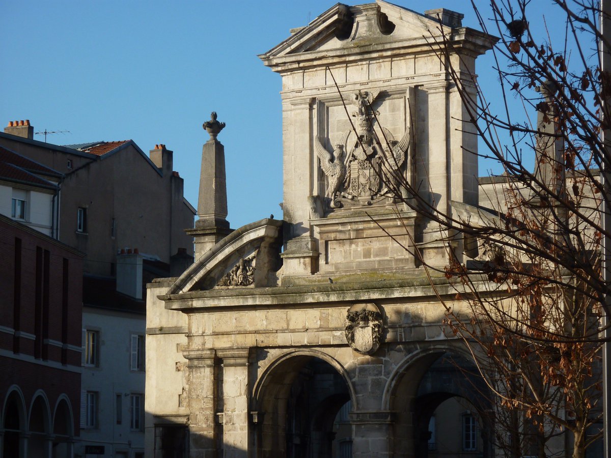 Nancyphile_'s tweet photo. #Nancy #tourisme #JaimeMon Patrimoine Connaissez-vous la porte des Chameaux à Nancy? A découvrir sur :https://t.co/Rkl3oeQMSO https://t.co/L1T0818NWD